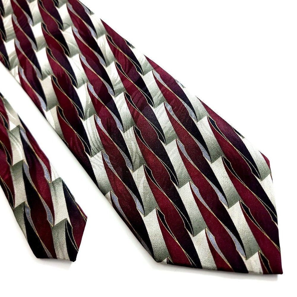 Croft & Barrow Red Tan Abstract Geometric Jacquard Print Silk Tie